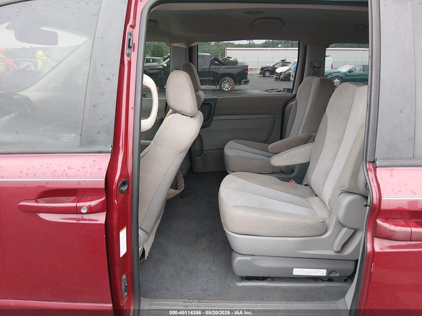 2011 Kia SEDONA VIN KNDMG4C78B6394179 IAAI salvage auction — RIGHT SIDE, Salvage (Illinois), sold $25 on 2026-07-28 (photo 8)