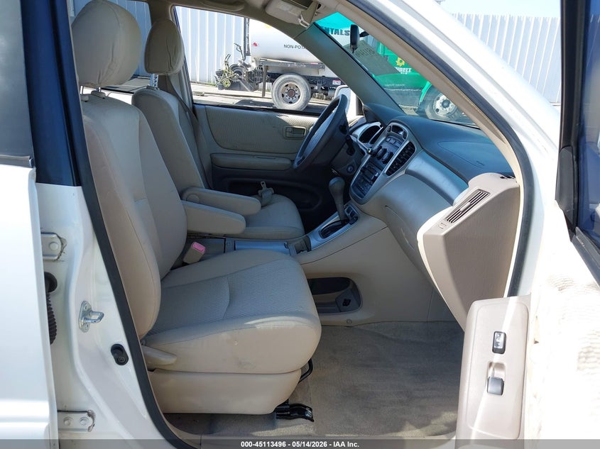 2004 Toyota Highlander VIN JTEGP21A040004659 IAAI salvage auction — LEFT SIDE, Salvage (California), sold $1,250 on 2026-07-09 (photo 5)