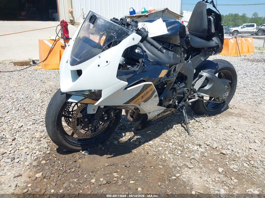 2026 Kawasaki Zx VIN JKBZXJJ16TA038191 IAAI salvage auction — FRONT & REAR, Salvage (Mississippi), sold $1,750 on 2026-07-17 (photo 2)
