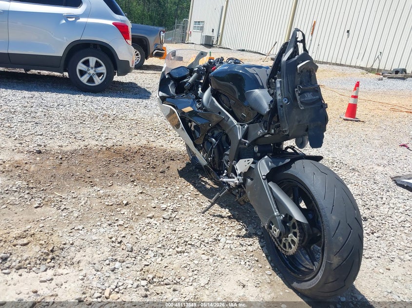 2026 Kawasaki Zx VIN JKBZXJJ16TA038191 IAAI salvage auction — FRONT & REAR, Salvage (Mississippi), sold $1,750 on 2026-07-17 (photo 3)