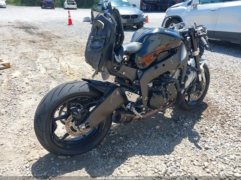 2026 Kawasaki Zx VIN JKBZXJJ16TA038191 IAAI salvage auction — FRONT & REAR, Salvage (Mississippi), sold $1,750 on 2026-07-17 (photo 4)