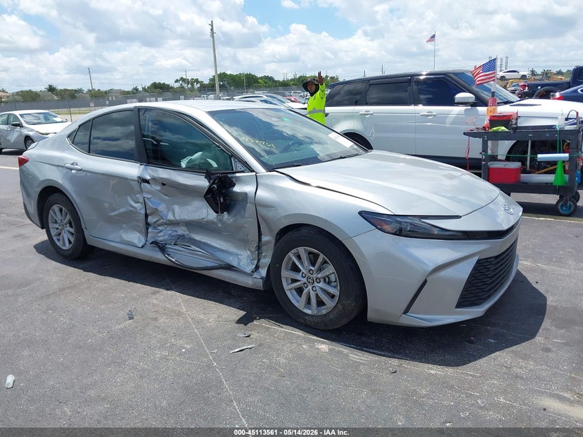 2025 Toyota Camry VIN 4T1DAACK1SU084516 IAAI salvage auction — SIDE, Rebuildable (Florida), sold $9,200 on 2026-07-25 (photo 1)