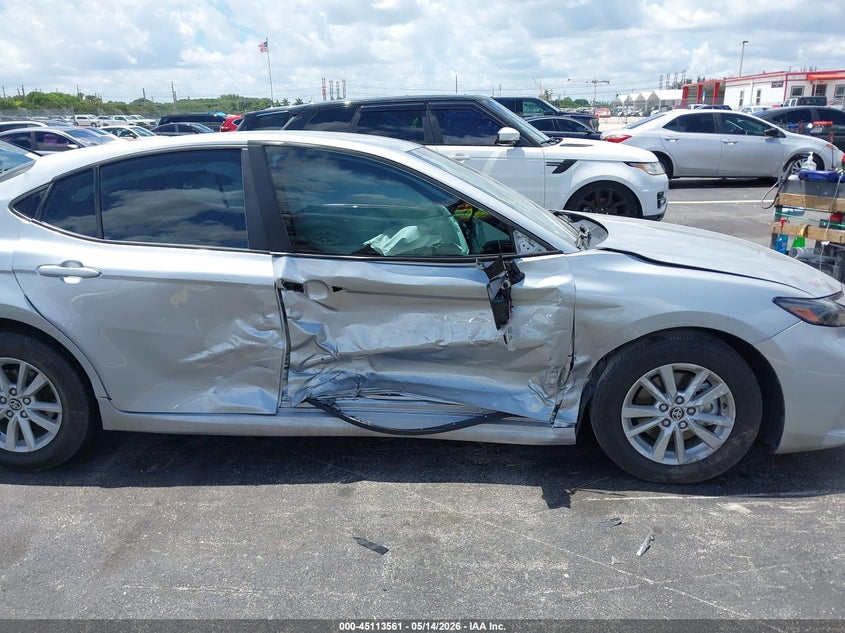 2025 Toyota Camry VIN 4T1DAACK1SU084516 IAAI salvage auction — SIDE, Rebuildable (Florida), sold $9,200 on 2026-07-25 (photo 6)