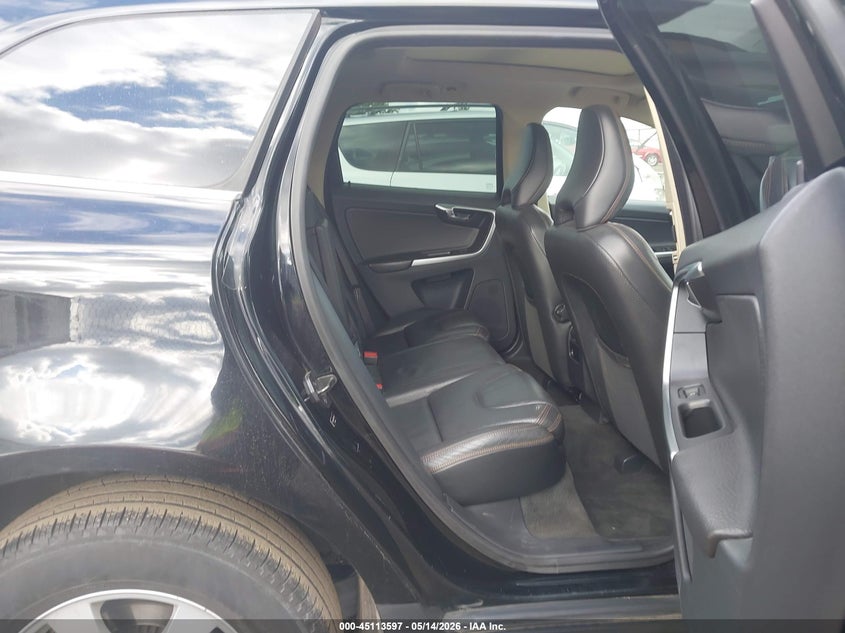 2011 Volvo Xc60 VIN YV4952DL0B2158352 IAAI salvage auction — FRONT END, Bill Of Sale (Washington), sold $325 on 2026-08-11 (photo 8)