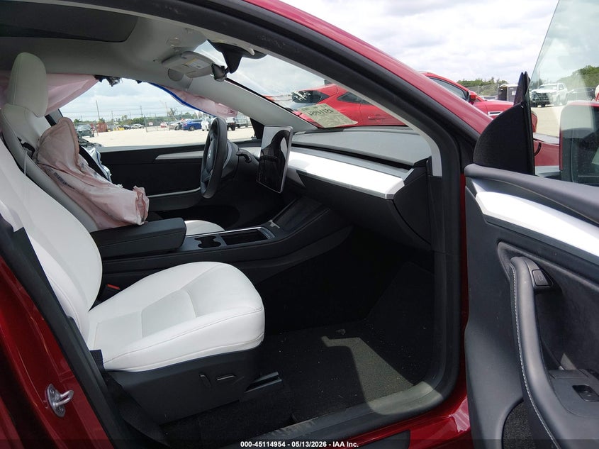 2025 Tesla Model y VIN 7SAYGDED1SA349206 IAAI salvage auction — SIDE, Rebuildable (Florida), sold $11,050 on 2026-07-16 (photo 5)