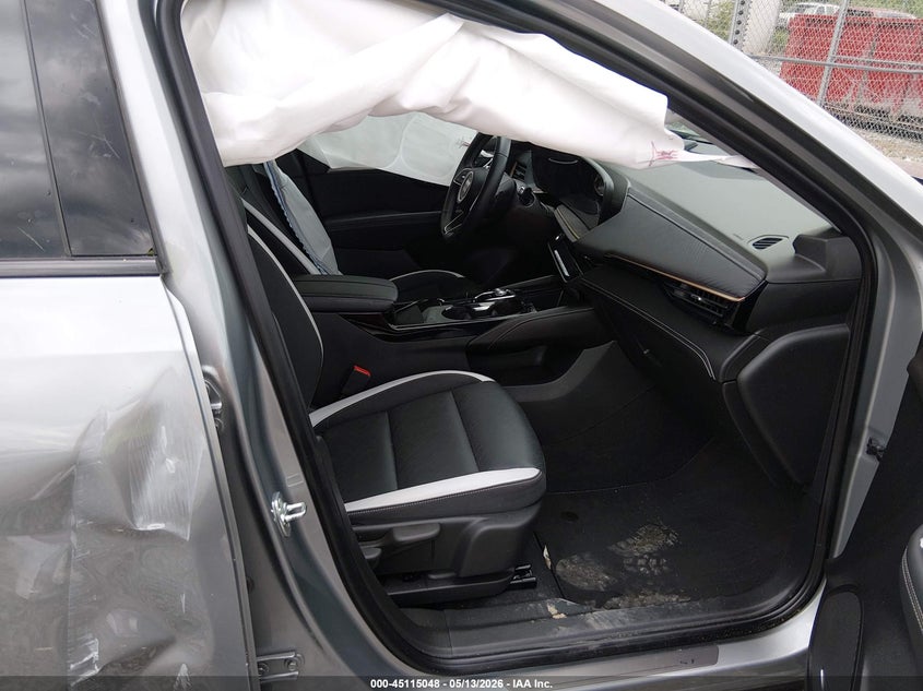 2024 Buick Envision VIN LRBFZPE46RD023615 IAAI salvage auction — LEFT & RIGHT, Salvage (West Virginia), sold $4,600 on 2026-07-29 (photo 5)