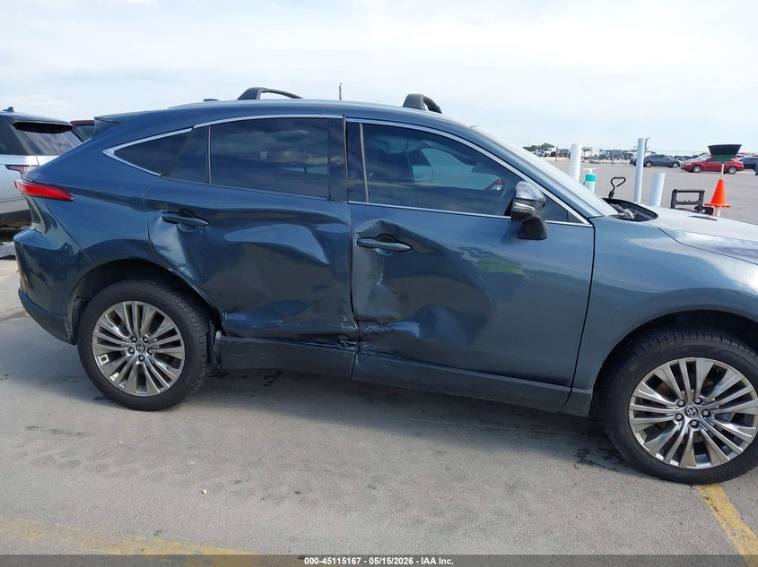 2023 Toyota Venza VIN JTEAAAAH8PJ129731 IAAI salvage auction — RIGHT SIDE, Original (Texas), sold $12,600 on 2026-07-30 (photo 6)
