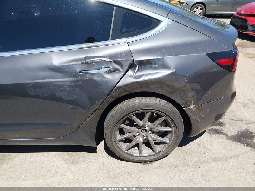 2018 Tesla Model 3 VIN 5YJ3E1EB5JF119647 IAAI salvage auction — LEFT SIDE, Salvage (Utah), sold $6,600 on 2026-07-16 (photo 6)