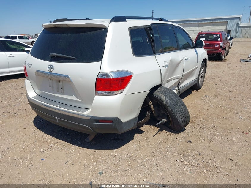 2012 Toyota Highlander VIN 5TDZK3EHXCS070477 IAAI salvage auction — RIGHT SIDE, Salvage (Texas), sold $1,600 on 2026-07-13 (photo 4)