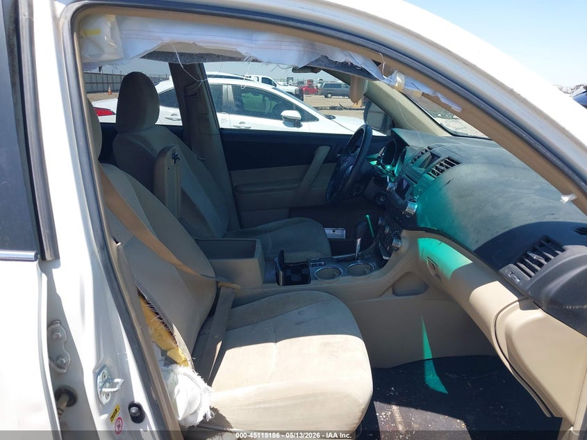2012 Toyota Highlander VIN 5TDZK3EHXCS070477 IAAI salvage auction — RIGHT SIDE, Salvage (Texas), sold $1,600 on 2026-07-13 (photo 5)