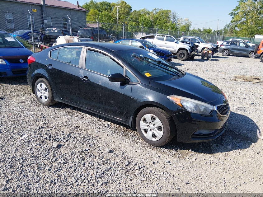 2015 Kia Forte VIN KNAFK4A63F5320601 IAAI salvage auction — SIDE, Salvage (West Virginia), sold $450 on 2026-07-08 (photo 1)