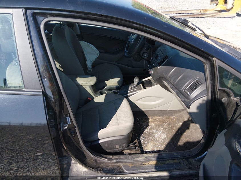 2015 Kia Forte VIN KNAFK4A63F5320601 IAAI salvage auction — SIDE, Salvage (West Virginia), sold $450 on 2026-07-08 (photo 5)
