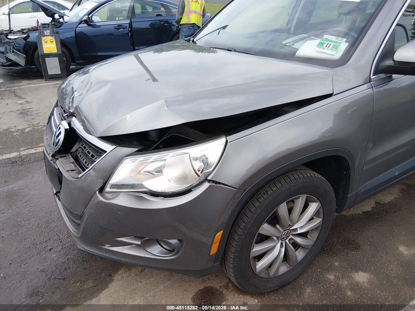 2011 Volkswagen Tiguan VIN WVGBV7AX0BW547229 IAAI salvage auction — FRONT END, Salvage (New Jersey), sold $225 on 2026-07-20 (photo 6)