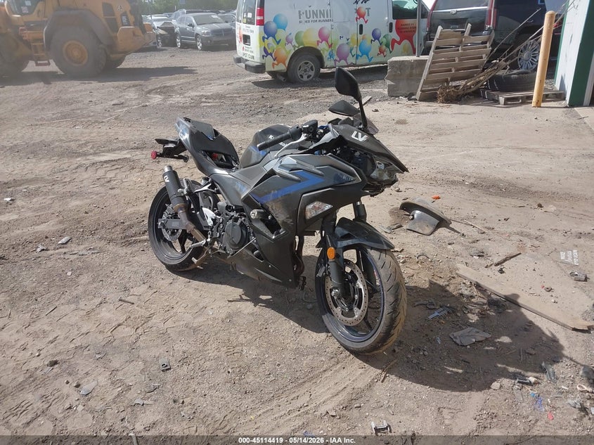 2025 Kawasaki Ninja VIN ML5EXGG14SDA59294 IAAI salvage auction — ALL OVER, Salvage (Ohio), sold $425 on 2026-07-28 (photo 1)