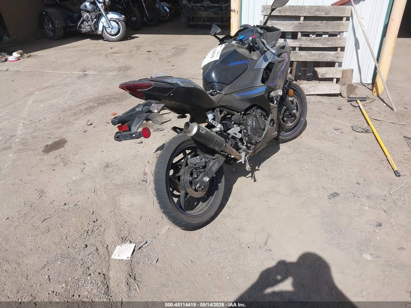 2025 Kawasaki Ninja VIN ML5EXGG14SDA59294 IAAI salvage auction — ALL OVER, Salvage (Ohio), sold $425 on 2026-07-28 (photo 4)