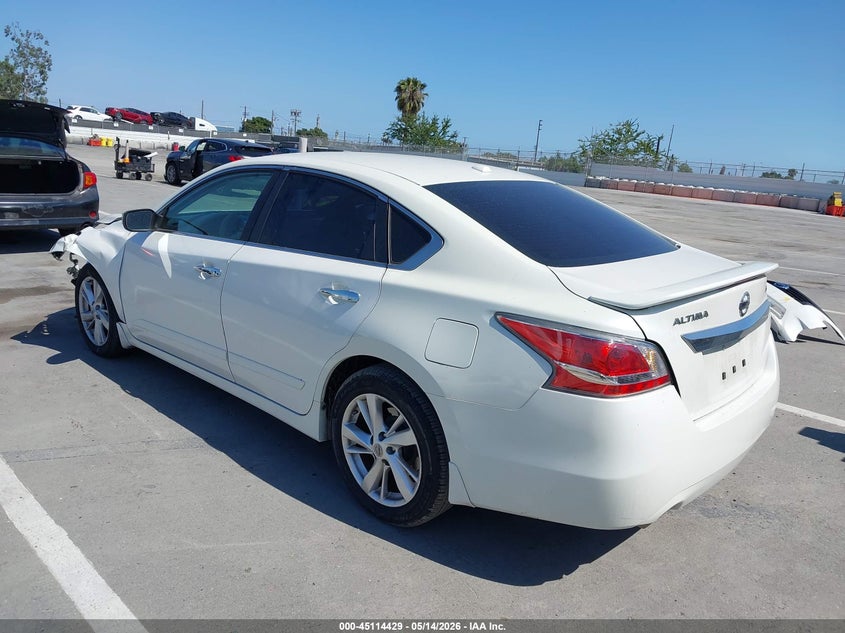2015 Nissan Altima VIN 1N4AL3AP9FC144054 IAAI salvage auction — FRONT END, Salvage (California), sold $1,100 on 2026-07-09 (photo 3)