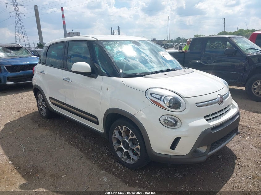 2014 Fiat 500l VIN ZFBCFADH9EZ012560 IAAI salvage auction — LEFT REAR, Clear (Indiana), sold $300 on 2026-07-29 (photo 1)