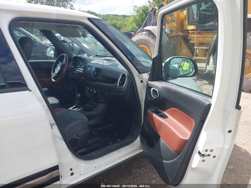 2014 Fiat 500l VIN ZFBCFADH9EZ012560 IAAI salvage auction — LEFT REAR, Clear (Indiana), sold $300 on 2026-07-29 (photo 5)