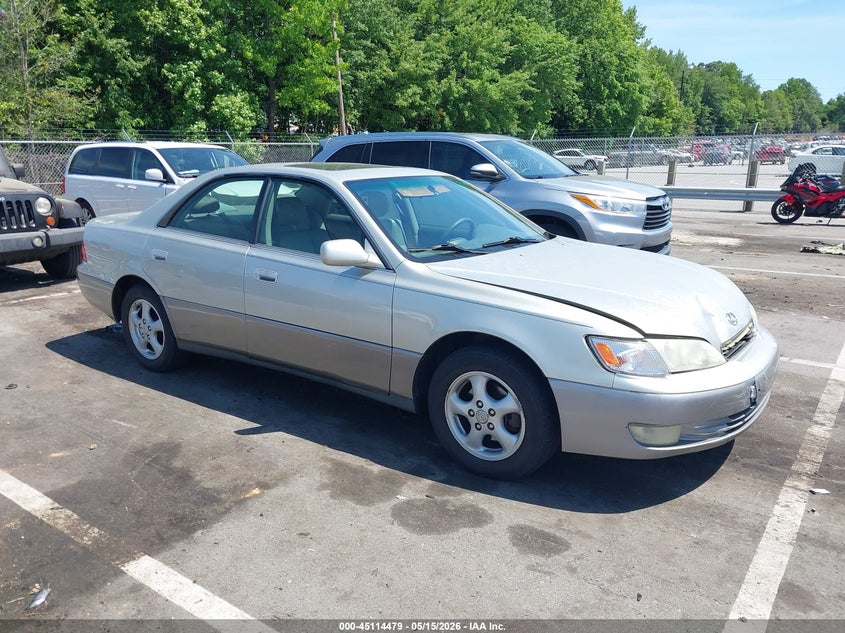 1998 Lexus Es 300 VIN JT8BF28GXW5042514 IAAI salvage auction — FRONT END, Salvage (North Carolina), sold $200 on 2026-07-16 (photo 1)