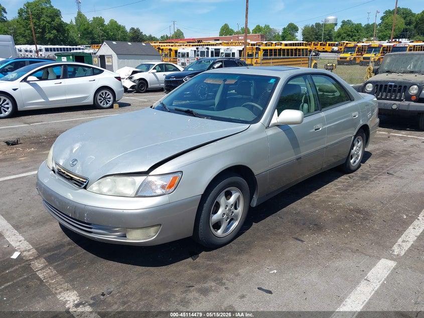 1998 Lexus Es 300 VIN JT8BF28GXW5042514 IAAI salvage auction — FRONT END, Salvage (North Carolina), sold $200 on 2026-07-16 (photo 2)