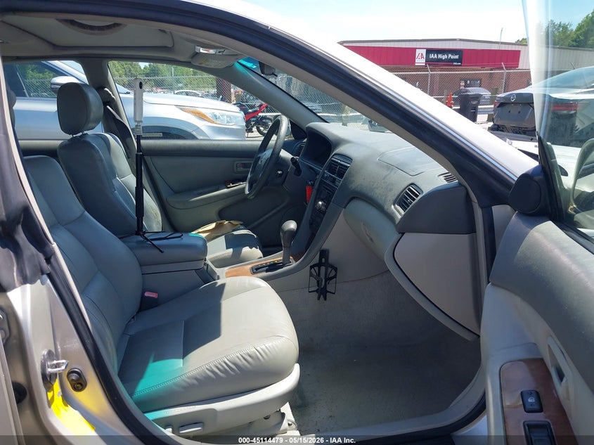 1998 Lexus Es 300 VIN JT8BF28GXW5042514 IAAI salvage auction — FRONT END, Salvage (North Carolina), sold $200 on 2026-07-16 (photo 5)