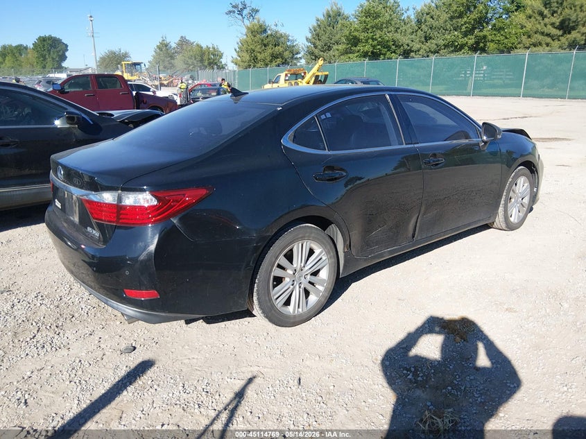2014 Lexus ES VIN JTHBK1GGXE2099190 IAAI salvage auction — NORMAL WEAR, Salvage (Texas), sold $2,775 on 2026-07-13 (photo 4)