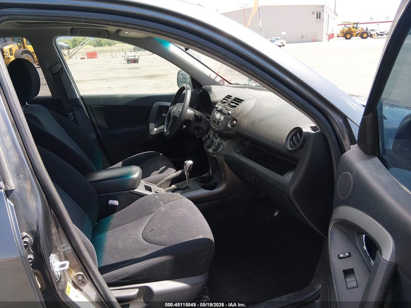 2009 Toyota Rav4 VIN JTMBK32V195078087 IAAI salvage auction — SIDE, Salvage (Idaho), sold $1,050 on 2026-07-12 (photo 5)