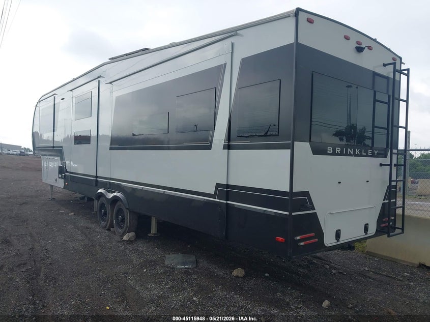 2025 Brinkley rv Model z VIN 7T0FZ432XSA007196 IAAI salvage auction — UNKNOWN, Clear (Tennessee), sold $33,750 on 2026-07-28 (photo 3)