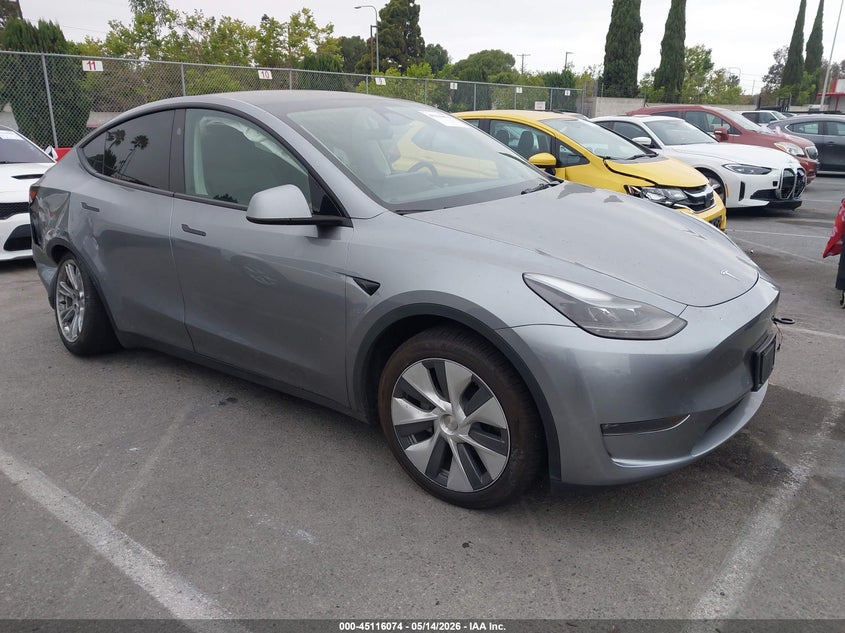 2024 Tesla Model y VIN 7SAYGDEE7RA284610 IAAI salvage auction — RIGHT REAR, Salvage (California), sold $11,050 on 2026-07-09 (photo 1)