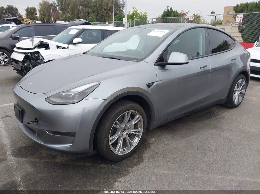 2024 Tesla Model y VIN 7SAYGDEE7RA284610 IAAI salvage auction — RIGHT REAR, Salvage (California), sold $11,050 on 2026-07-09 (photo 2)