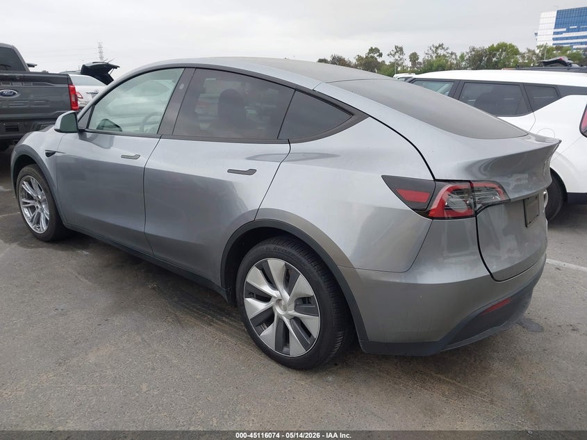 2024 Tesla Model y VIN 7SAYGDEE7RA284610 IAAI salvage auction — RIGHT REAR, Salvage (California), sold $11,050 on 2026-07-09 (photo 3)