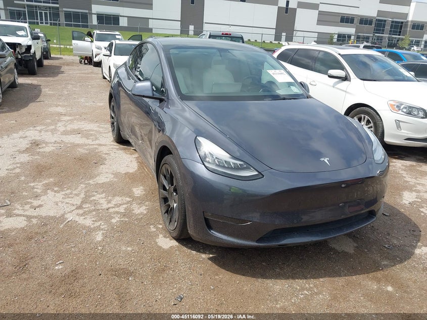 2021 Tesla Model y VIN 5YJYGDED6MF123312 IAAI salvage auction — SIDE, Salvage (Texas), sold $8,800 on 2026-07-31 (photo 1)