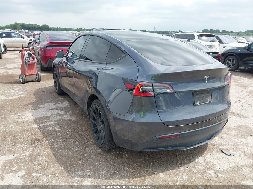2021 Tesla Model y VIN 5YJYGDED6MF123312 IAAI salvage auction — SIDE, Salvage (Texas), sold $8,800 on 2026-07-31 (photo 3)