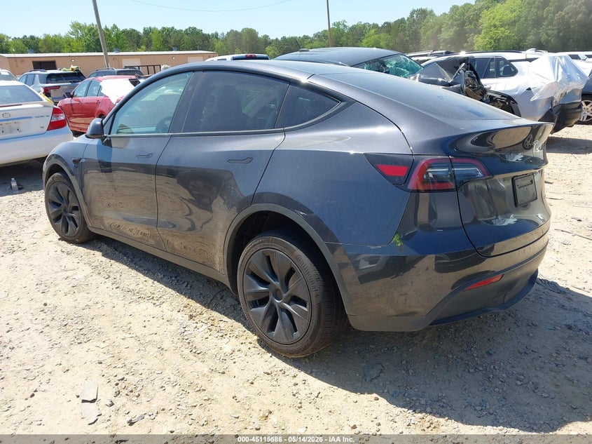 2024 Tesla Model y VIN 7SAYGAEEXRF106806 IAAI salvage auction — SIDE, Salvage (North Carolina), sold $13,250 on 2026-07-16 (photo 3)