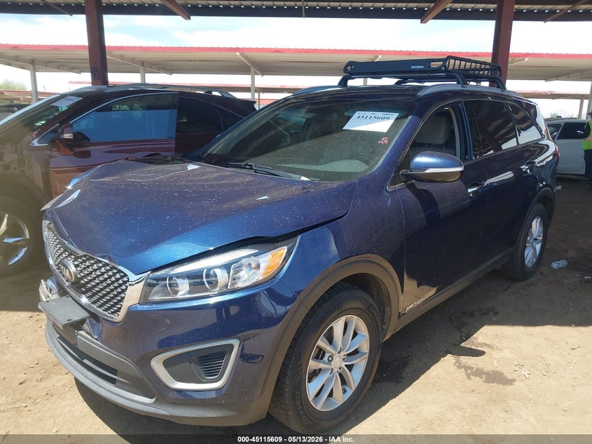 2017 Kia Sorento VIN 5XYPGDA51HG334135 IAAI salvage auction — FRONT & REAR, Salvage (Arizona), sold $3,550 on 2026-07-07 (photo 2)