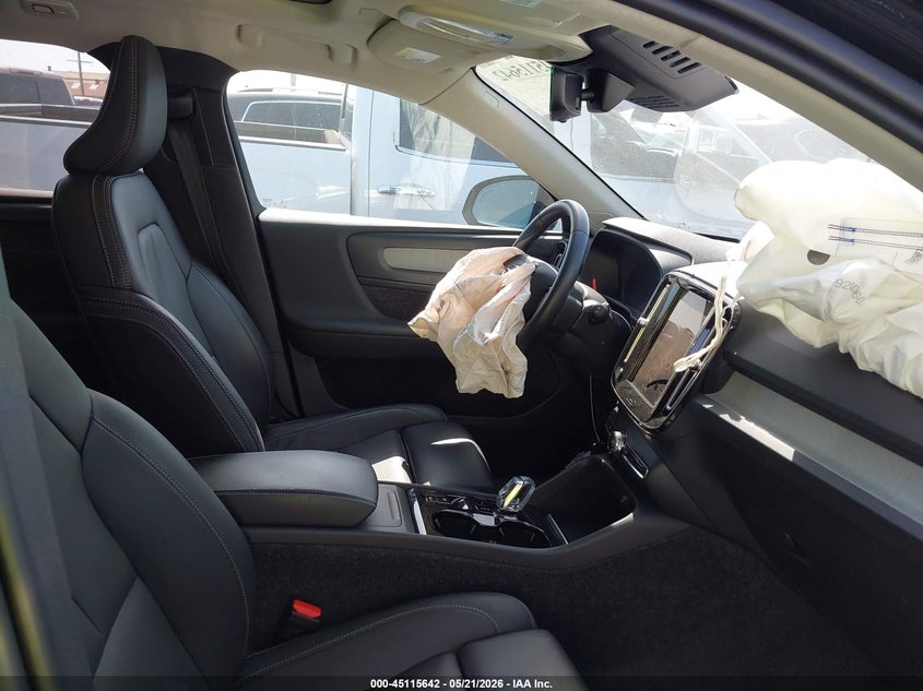 2025 Volvo Xc40 VIN YV4L12UE2S2512780 IAAI salvage auction — FRONT END, Salvage Certificate (California), sold $10,750 on 2026-07-08 (photo 5)