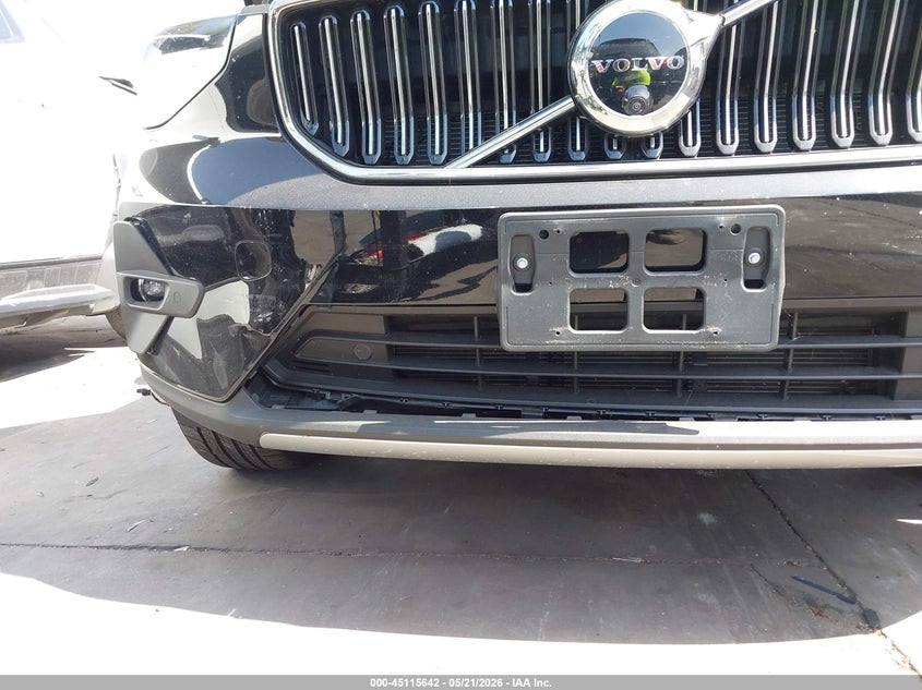 2025 Volvo Xc40 VIN YV4L12UE2S2512780 IAAI salvage auction — FRONT END, Salvage Certificate (California), sold $10,750 on 2026-07-08 (photo 6)