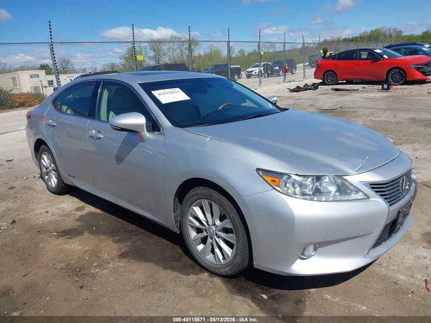2013 Lexus VIN JTHBW1GG5D2027400 IAAI salvage auction — LEFT SIDE, Junk Bill Of Sale Mv2459 (Wisconsin), sold $1,650 on 2026-07-07 (photo 1)