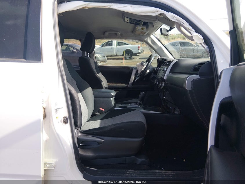 2014 Toyota 4runner VIN JTEZU5JR1E5069808 IAAI salvage auction — LEFT FRONT, Salvage (New Mexico), sold $4,050 on 2026-07-29 (photo 5)