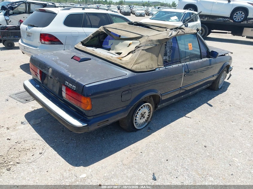 1987 BMW 3 series VIN WBABB130XH1926512 IAAI salvage auction — NORMAL WEAR, Original (Texas), sold $1,400 on 2026-08-12 (photo 4)