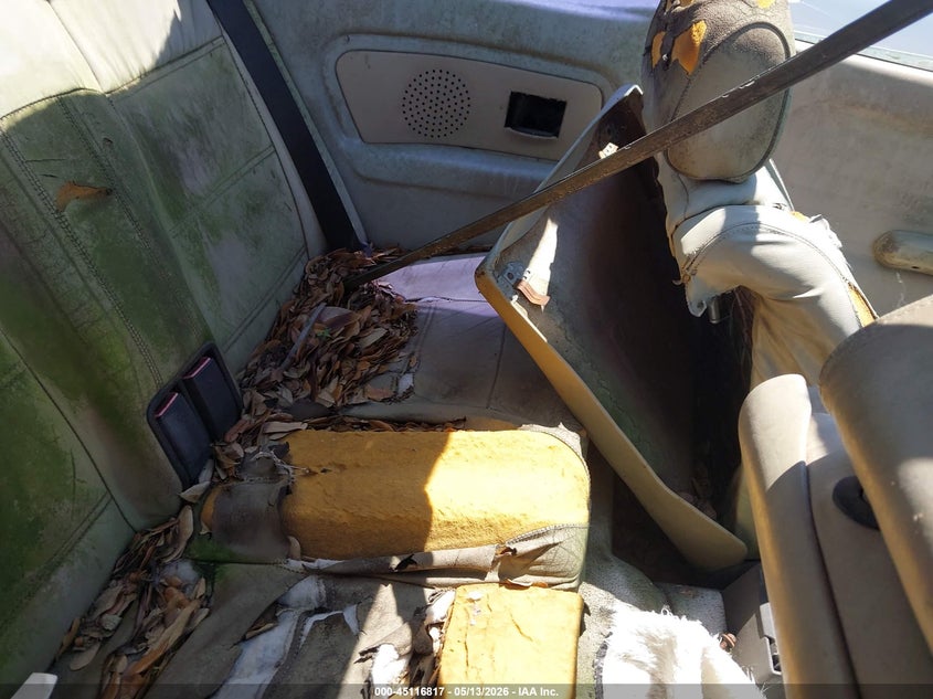 1987 BMW 3 series VIN WBABB130XH1926512 IAAI salvage auction — NORMAL WEAR, Original (Texas), sold $1,400 on 2026-08-12 (photo 8)