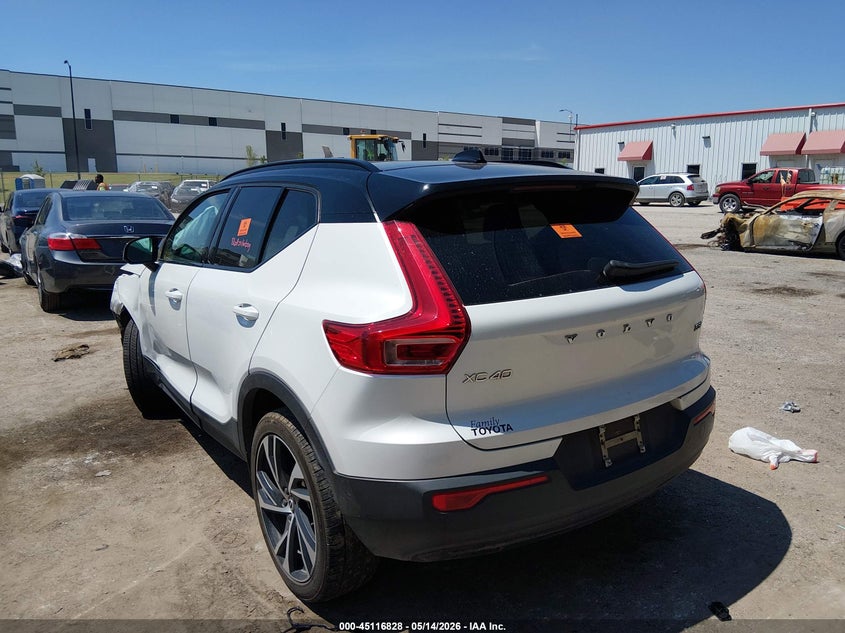 2022 Volvo Xc40 VIN YV4162UM6N2648625 IAAI salvage auction — BIO HAZARD, Salvage (Texas), sold $6,700 on 2026-07-28 (photo 3)