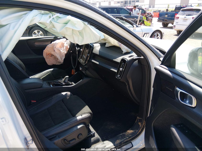 2022 Volvo Xc40 VIN YV4162UM6N2648625 IAAI salvage auction — BIO HAZARD, Salvage (Texas), sold $6,700 on 2026-07-28 (photo 5)