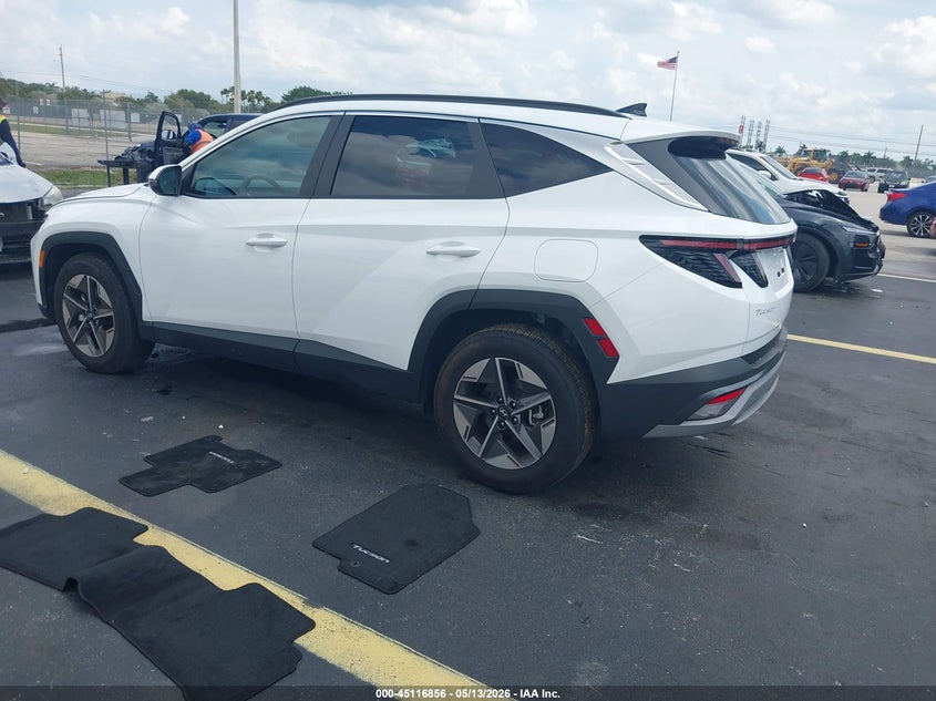 2025 Hyundai Tucson VIN 5NMJC3DE3SH597473 IAAI salvage auction — RIGHT SIDE, Salvage Title, sold $9,850 on 2026-07-22 (photo 3)