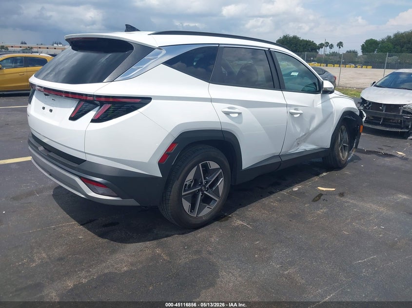 2025 Hyundai Tucson VIN 5NMJC3DE3SH597473 IAAI salvage auction — RIGHT SIDE, Salvage Title, sold $9,850 on 2026-07-22 (photo 4)