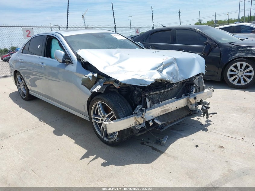 2017 Mercedes-benz E-klasse VIN WDDZF4JB9HA194083 IAAI salvage auction — FRONT END, Salvage (Texas), sold $2,650 on 2026-07-29 (photo 1)