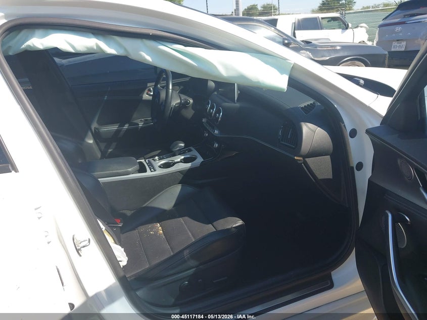2020 Kia Stinger VIN KNAE55LC5L6075415 IAAI salvage auction — RIGHT SIDE, Salvage (Texas), sold $6,000 on 2026-07-29 (photo 5)