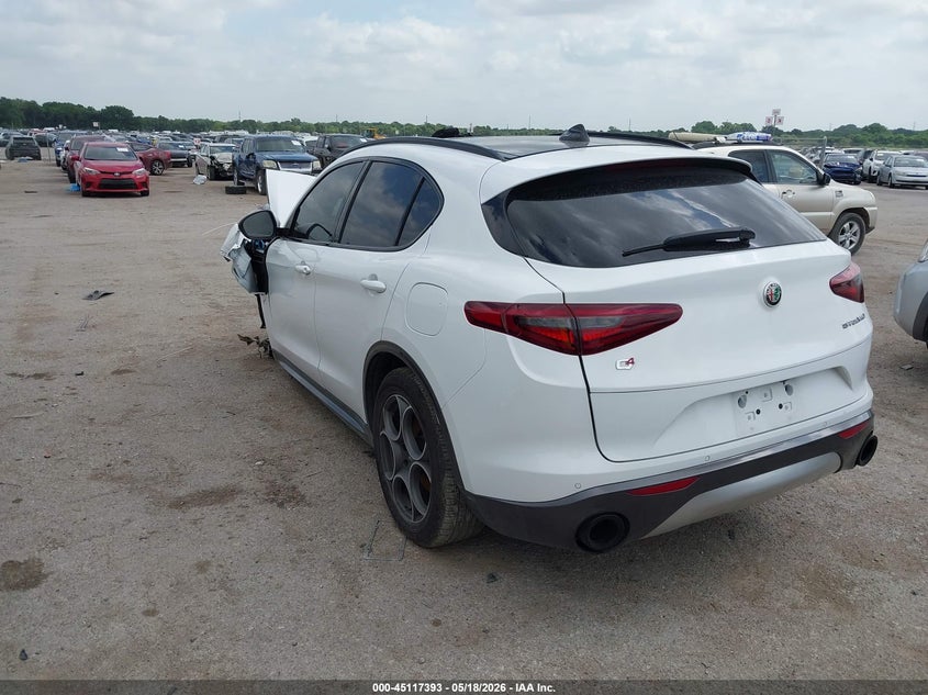 2022 Alfa romeo Stelvio VIN ZASPAKBN7N7D39120 IAAI salvage auction — FRONT END, Salvage (Texas), sold $1,600 on 2026-07-07 (photo 3)