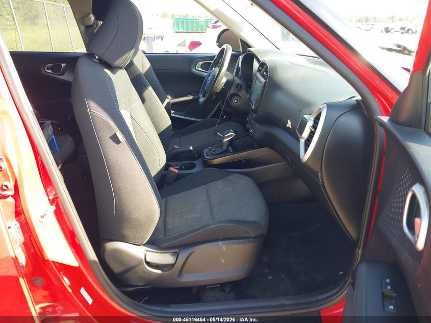 2020 Kia Soul VIN KNDJ63AU0L7700635 IAAI salvage auction — FRONT & REAR, Salvage (Louisiana), sold $500 on 2026-07-21 (photo 5)