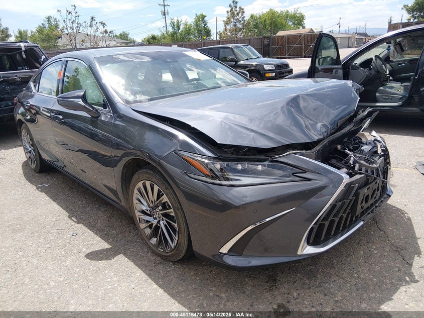 2025 Lexus ES VIN 58AEA1C13SU063204 — IAAI salvage auction photo
